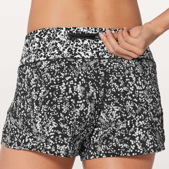Lululemon Run Times Short II 4" Chirasu Black/Chirakasu Alpine White Size 10 - Picture 2 of 6